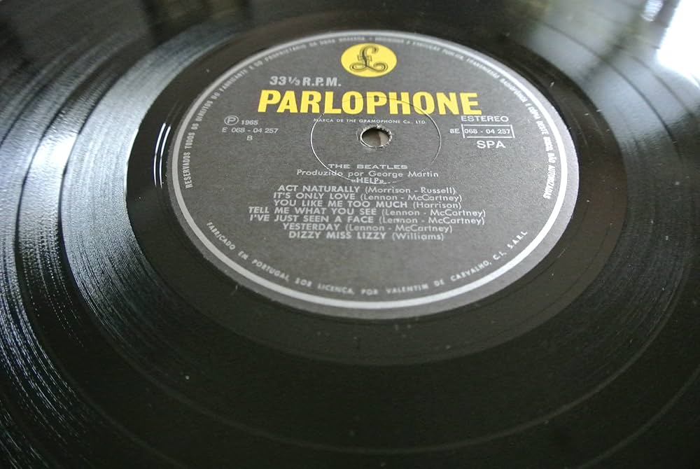 未開封新品 ビートルズ ： Help【12インチレコード】 Amazon.co.jp: Help [12 inch Analog]: Music